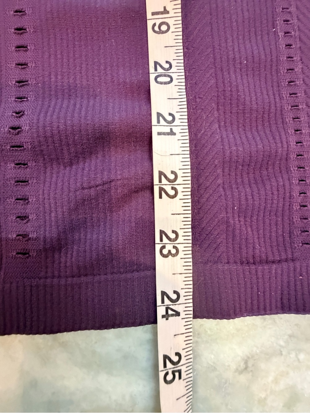 Athleta Small Seamless Mesh Ventilated Workout Tank Plum Purple Activewear - Picture 7 of 8